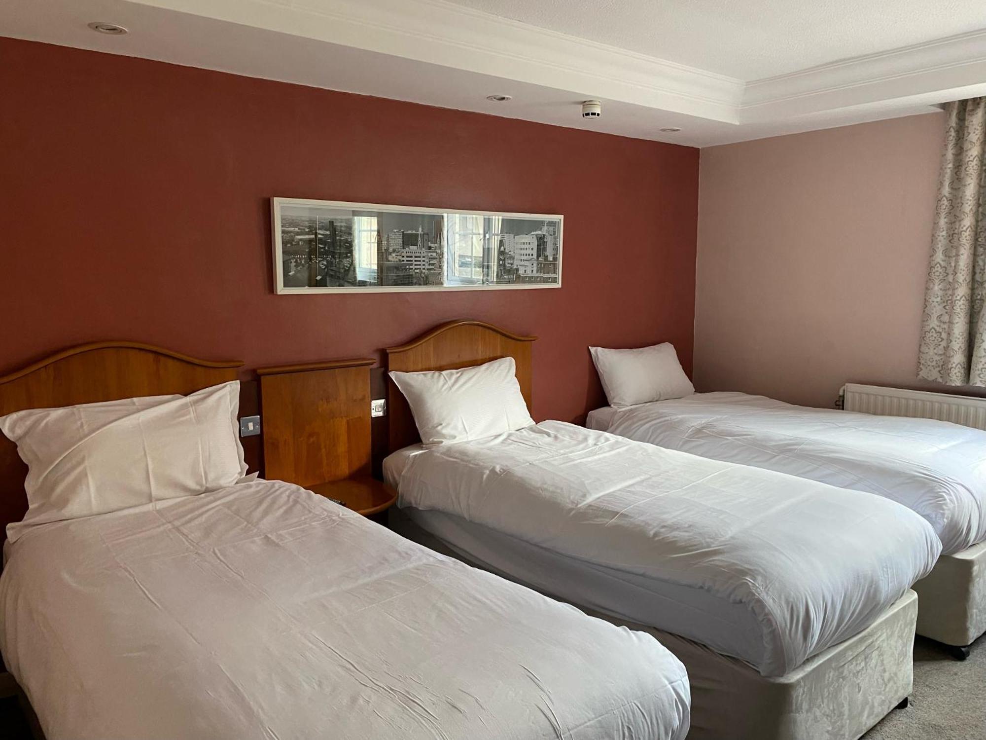 Airport Inn & Spa Manchester Уилмслоу Экстерьер фото