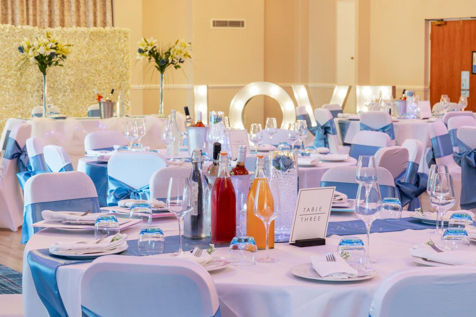Airport Inn & Spa Manchester Уилмслоу Экстерьер фото